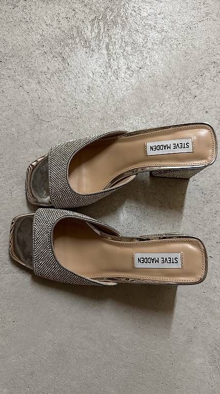Scarpe da donna: Steve Madden Pantoletten Glowing Gr. 38 – Usato da Liestal venduto da Schatzsucher90 1