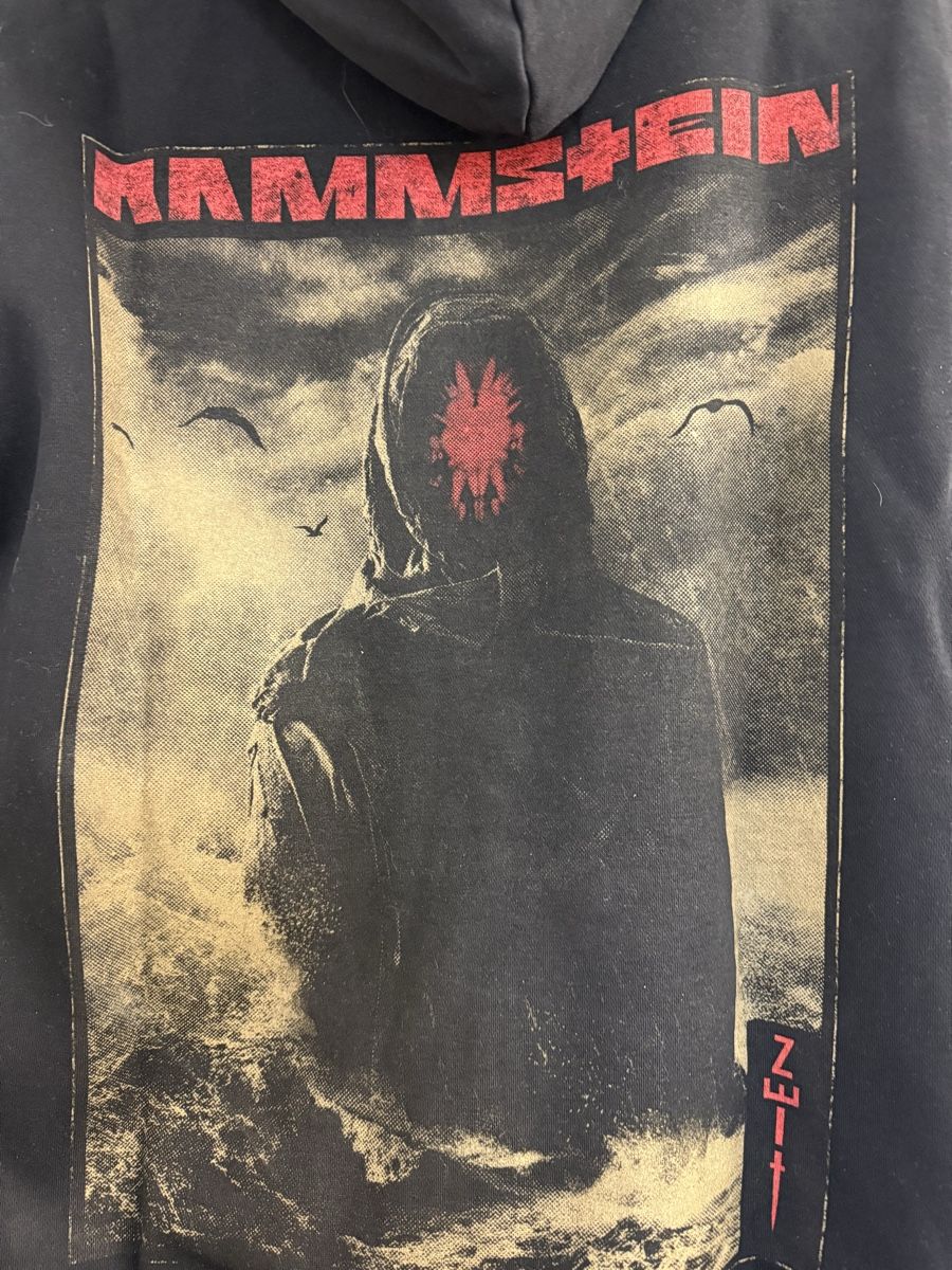 Giacche: Rammstein Hoodie Jacke Zeit – Nuovo (secondo la descrizione) da Mettmenstetten venduto da _4_YOU_ 3