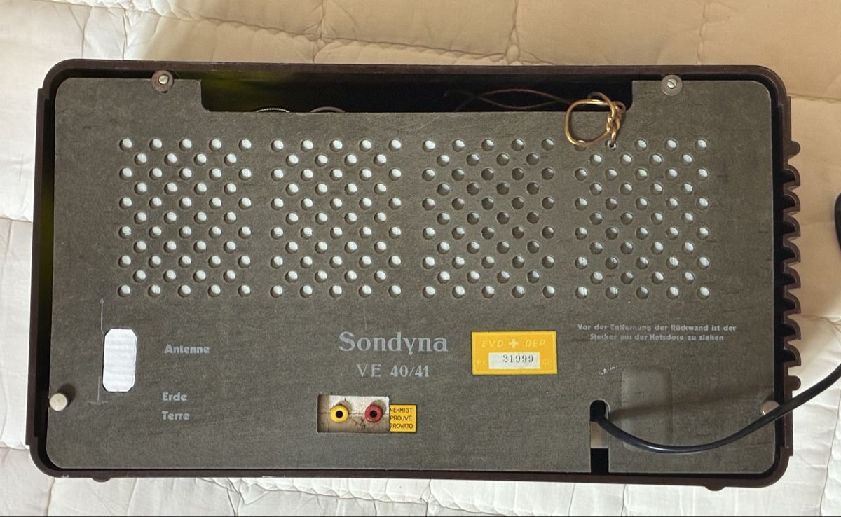 Radios: Antiker Radio trifft Hightech – Neu (gemäss Beschreibung) aus Beromuenster von Hschuepfer 5