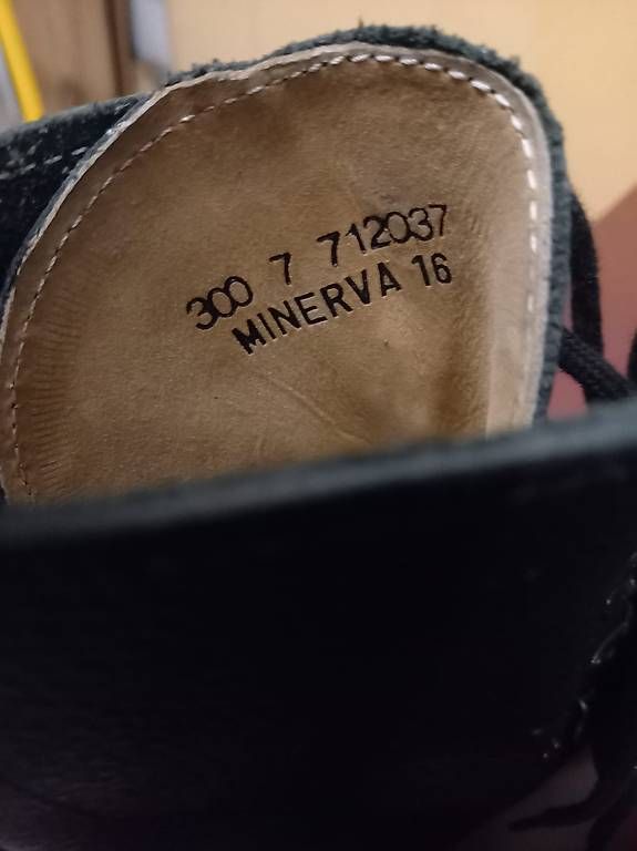 Scarpe da uomo: Kampfstiefel 90 300 (ca. Gr. 45) – Nuovo (secondo la descrizione) da Utzenstorf venduto da Werfer 2