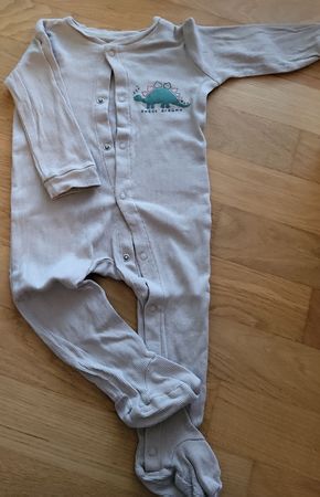 Baby Schlafanzug mit Dino Motiv, Grösse 74, Top Zustand