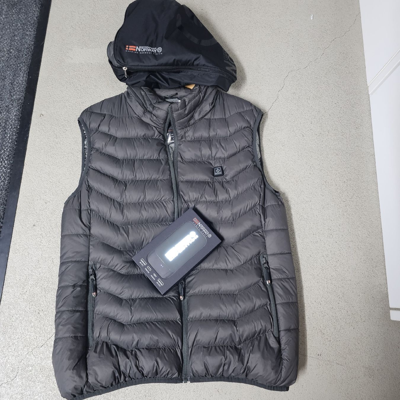 Gilet & Giacche: Geographical Norway Weste, Grösse XXL! – Usato da Vordemwald venduto da Maeru4