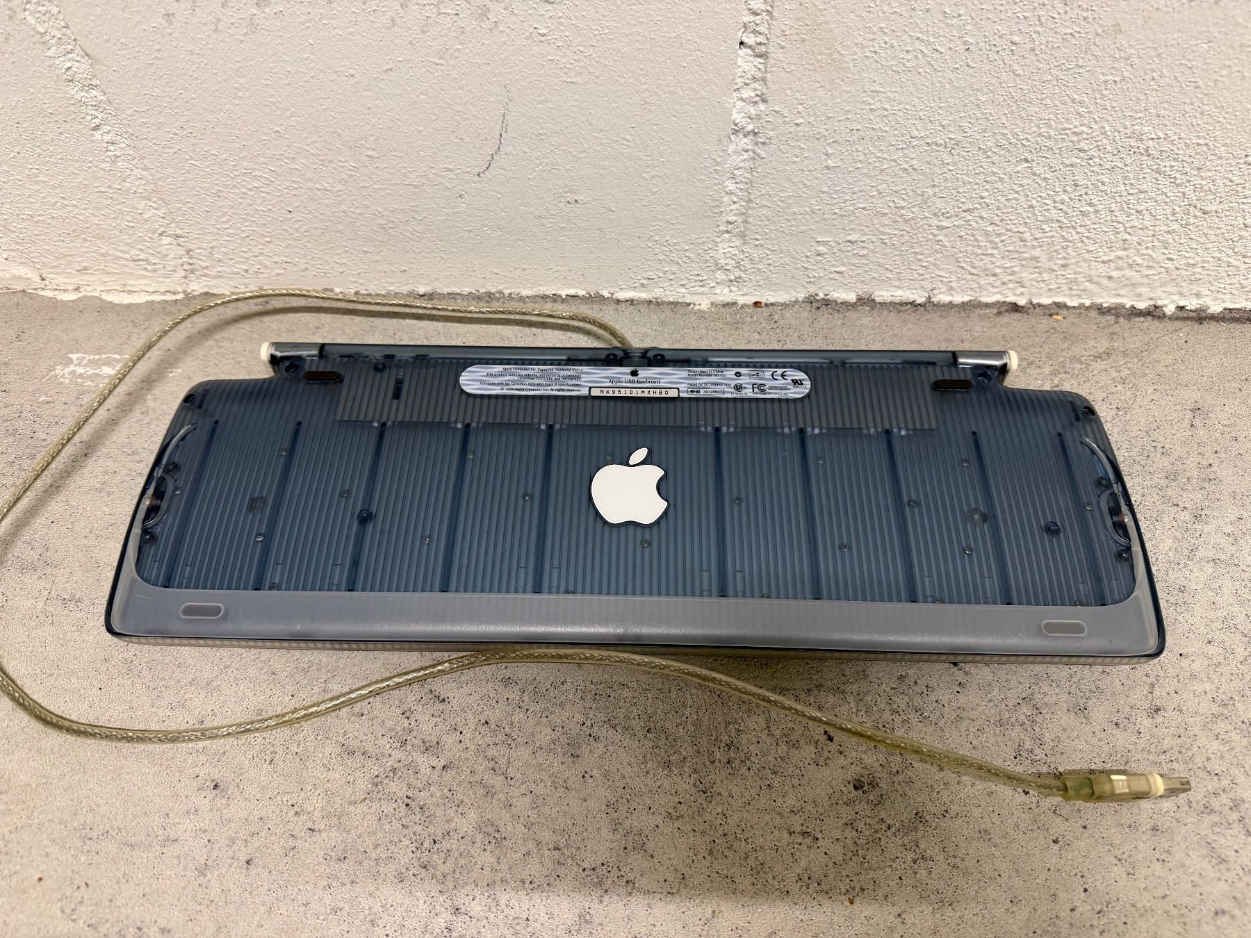 Apple Tastiere: Apple Keyboard M2452 – Usato da Niederwangen b. Bern venduto da Leonerb 1