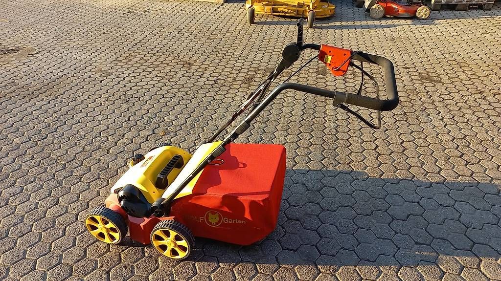 Attrezzi per la lavorazione del suolo: Vertikutierer Wolf Garten VA 346 E – Usato da Gümmenen venduto da HTTechnik 1