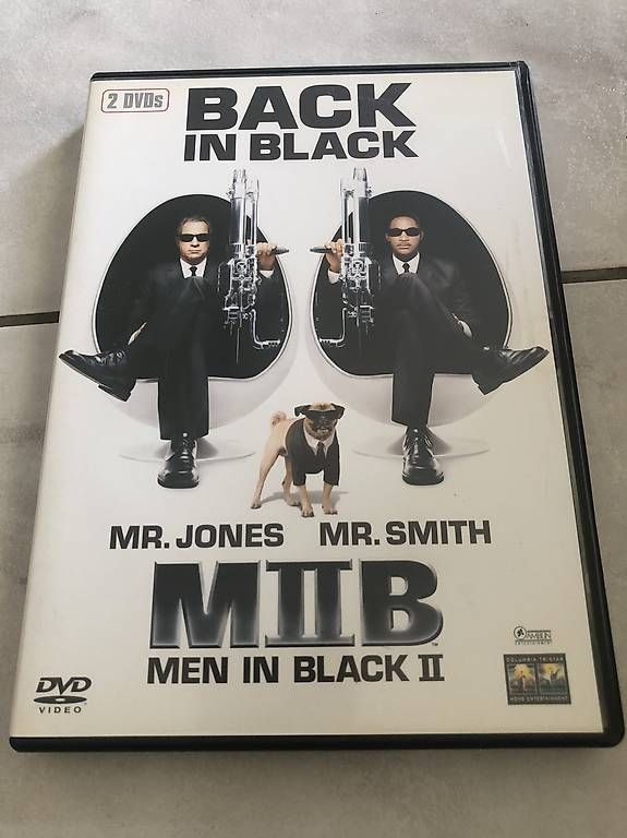 Tous les DVDs: Back in Black  - men in black ll – D'occasion à Kaiseraugst par nic_ks5t
