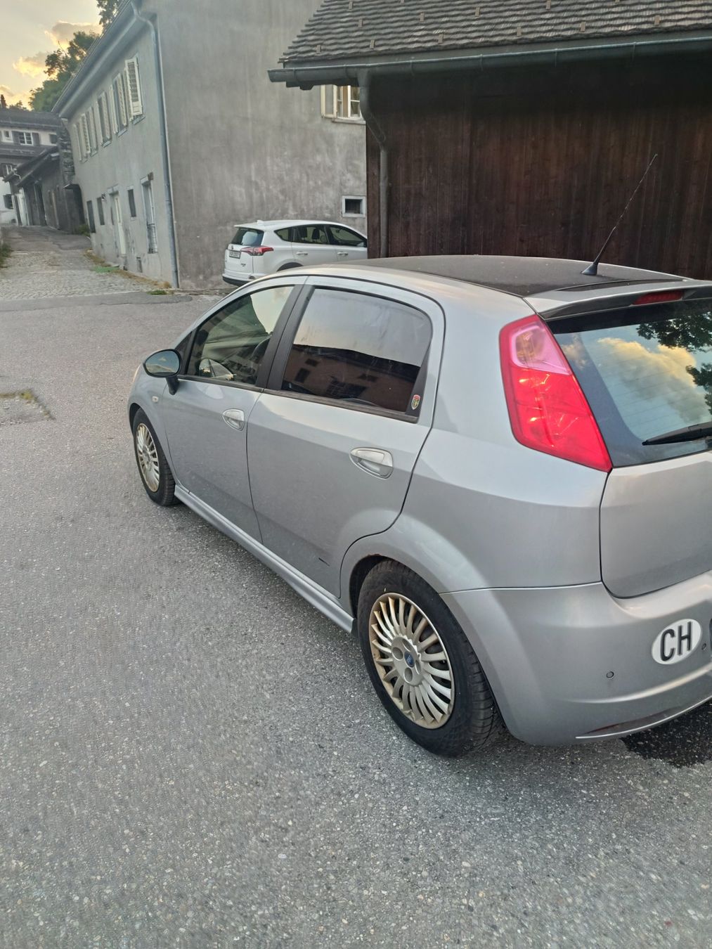 Fiat Automobili: Fiat Punto 1.9 Diesel – Usato da Bonaduz venduto da fer_6dfd 3
