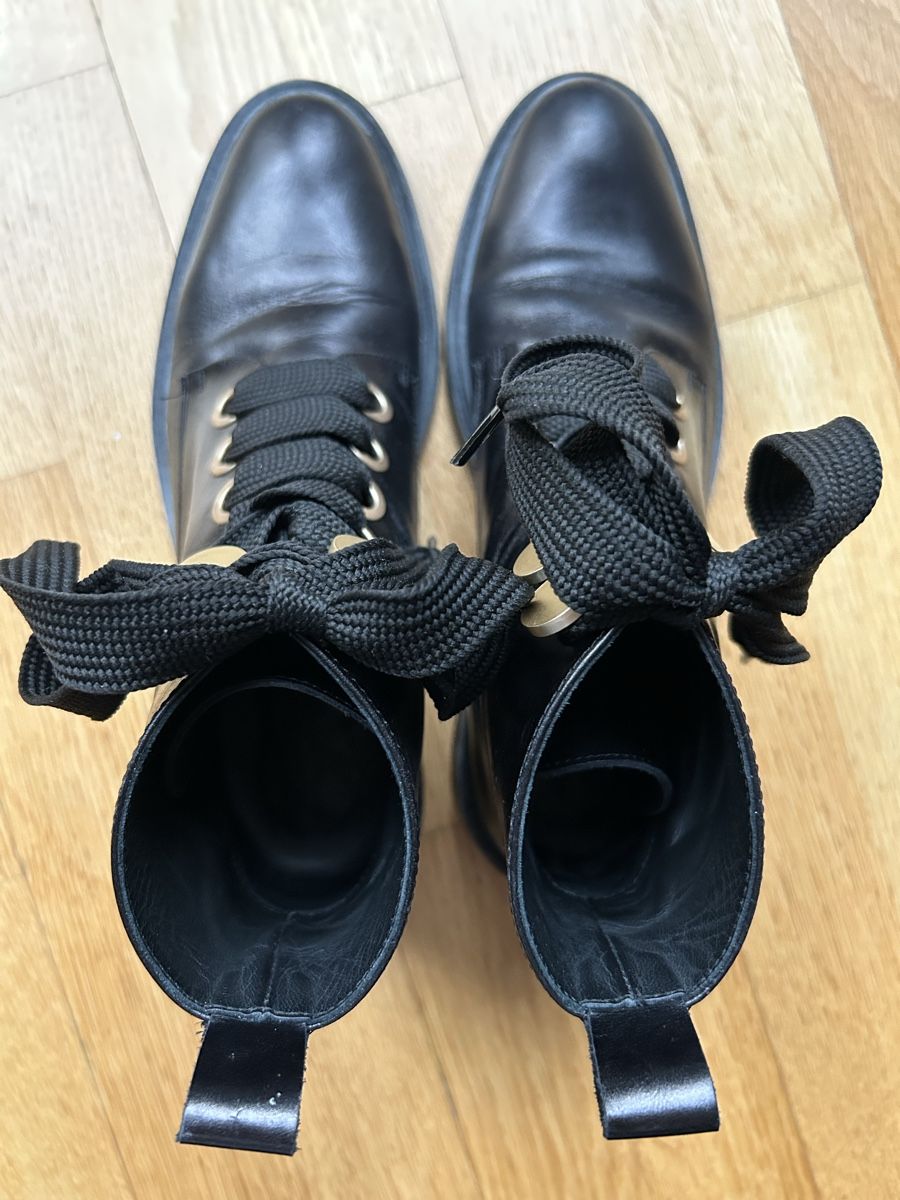 Chaussures femmes: Schwarze Lederstiefeletten, Gr. 38 – D'occasion à Basel par MyAn 1