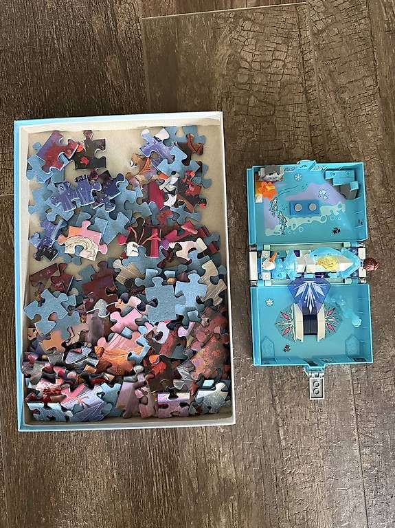 Puzzles: Frozen Lego & Puzzle – D'occasion à Gibswil par mel_x5qv 1
