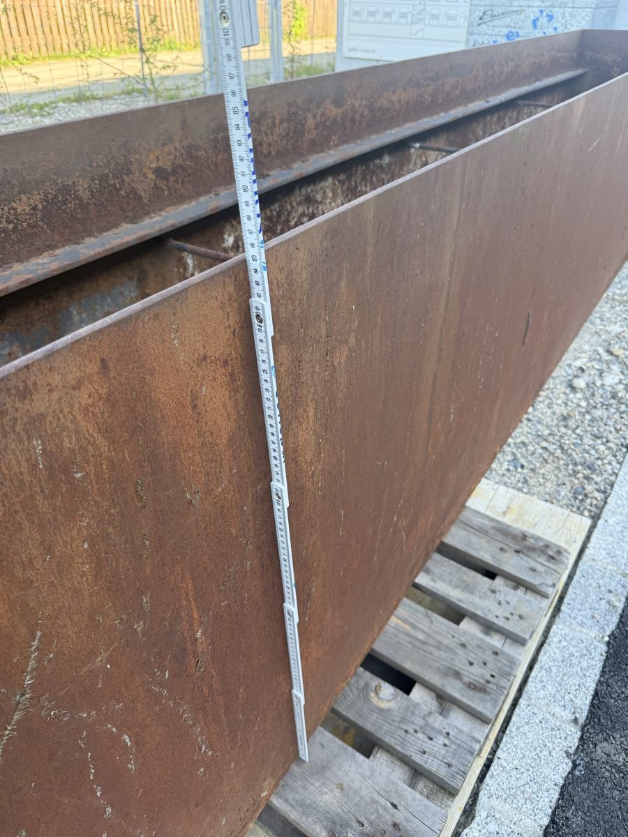Vasi per fiori: Massiver Pflanzentrog aus Metall – Usato da Erlinsbach SO venduto da n123h 2