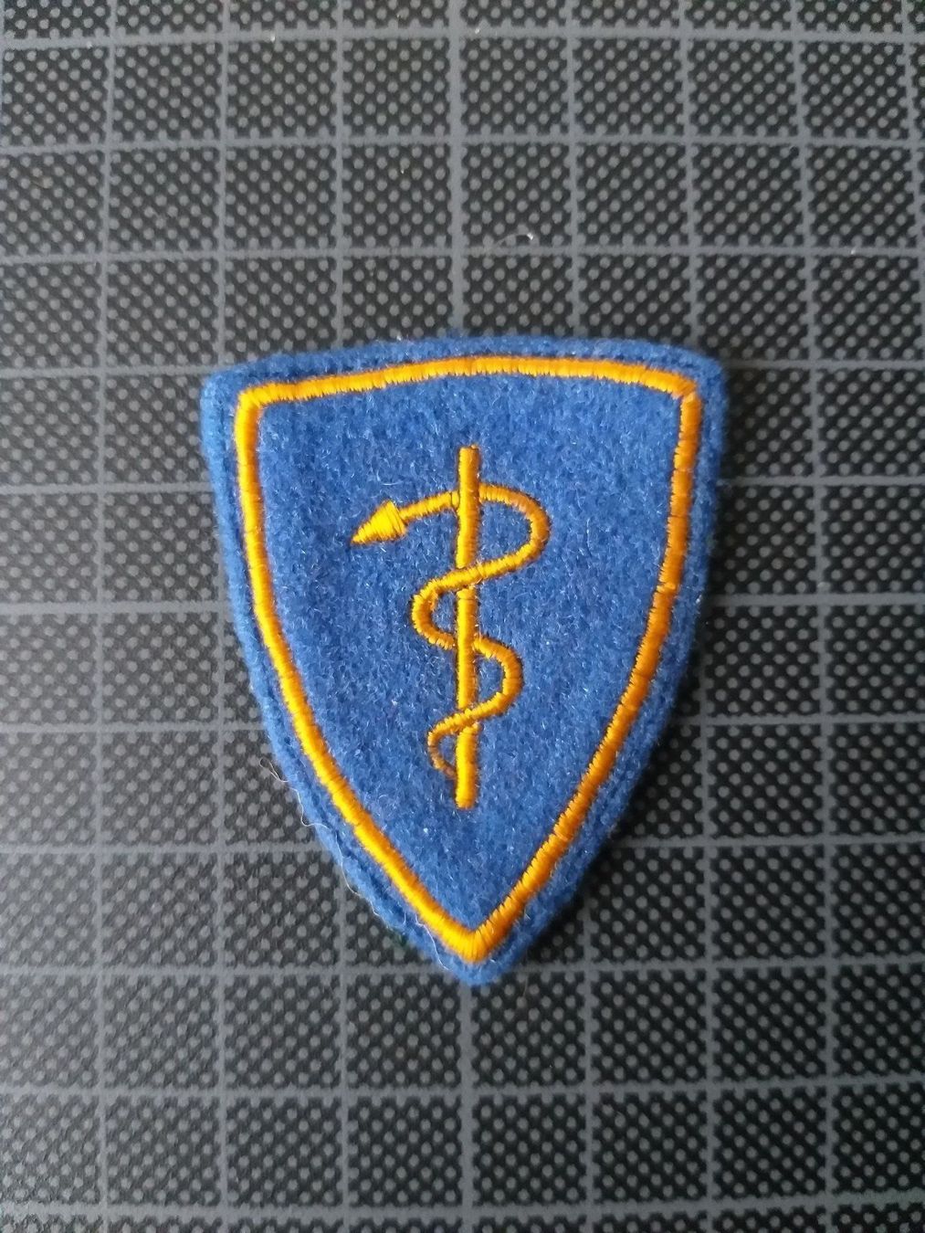 Placchette & Badge: Funktionsabzeichen Arzt Ord. 1972 V2 – Usato da Bauma venduto da SwissMilitaria