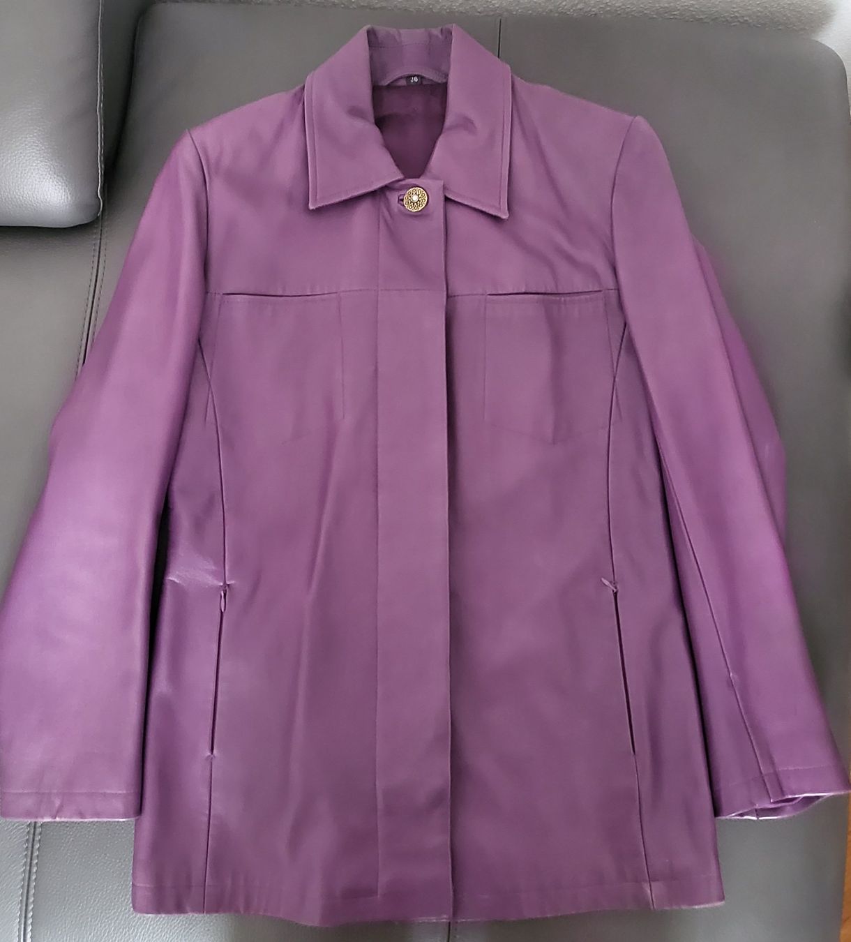 Giacche: Veste en cuir. – Nuovo (secondo la descrizione) da Neuchâtel venduto da wikit 3