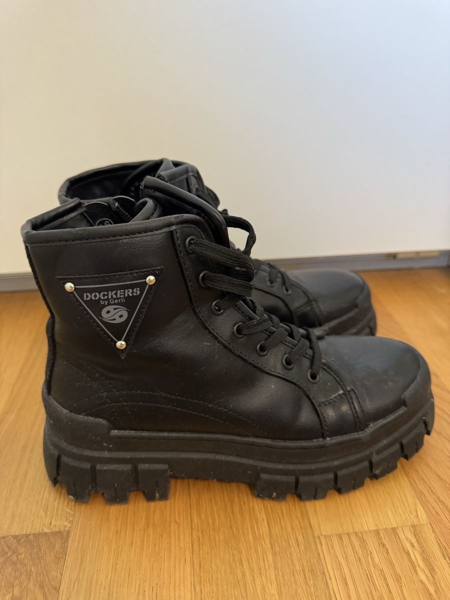 Damenschuhe: Stiefeletten Dockers  – Gebraucht aus Beringen von ste_bh8w