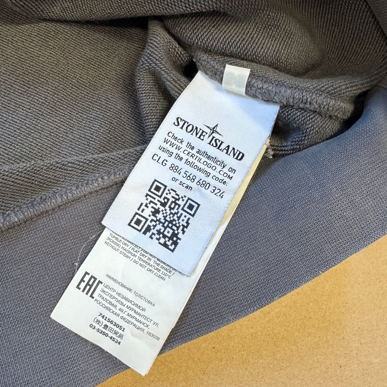 Stone Island Maglioni & Felpe: Stone Island grey crewneck sweat – Usato da St. Gallen venduto da sourced_limited 3
