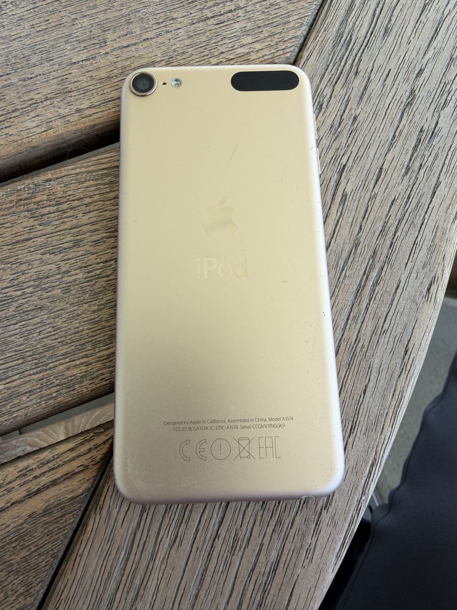 Apple Lettore multimediale portatile: Apple IPod touch Gold 32 GB 6. Generation WLAN & Bluetooth – Usato da Kreuzlingen venduto da Littelmisssunshine 1