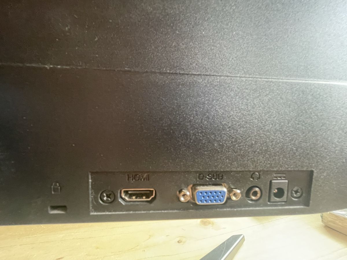 AOC Monitor: AOC Gaming Monitor – Usato da Weesen venduto da ursinaandrea 2
