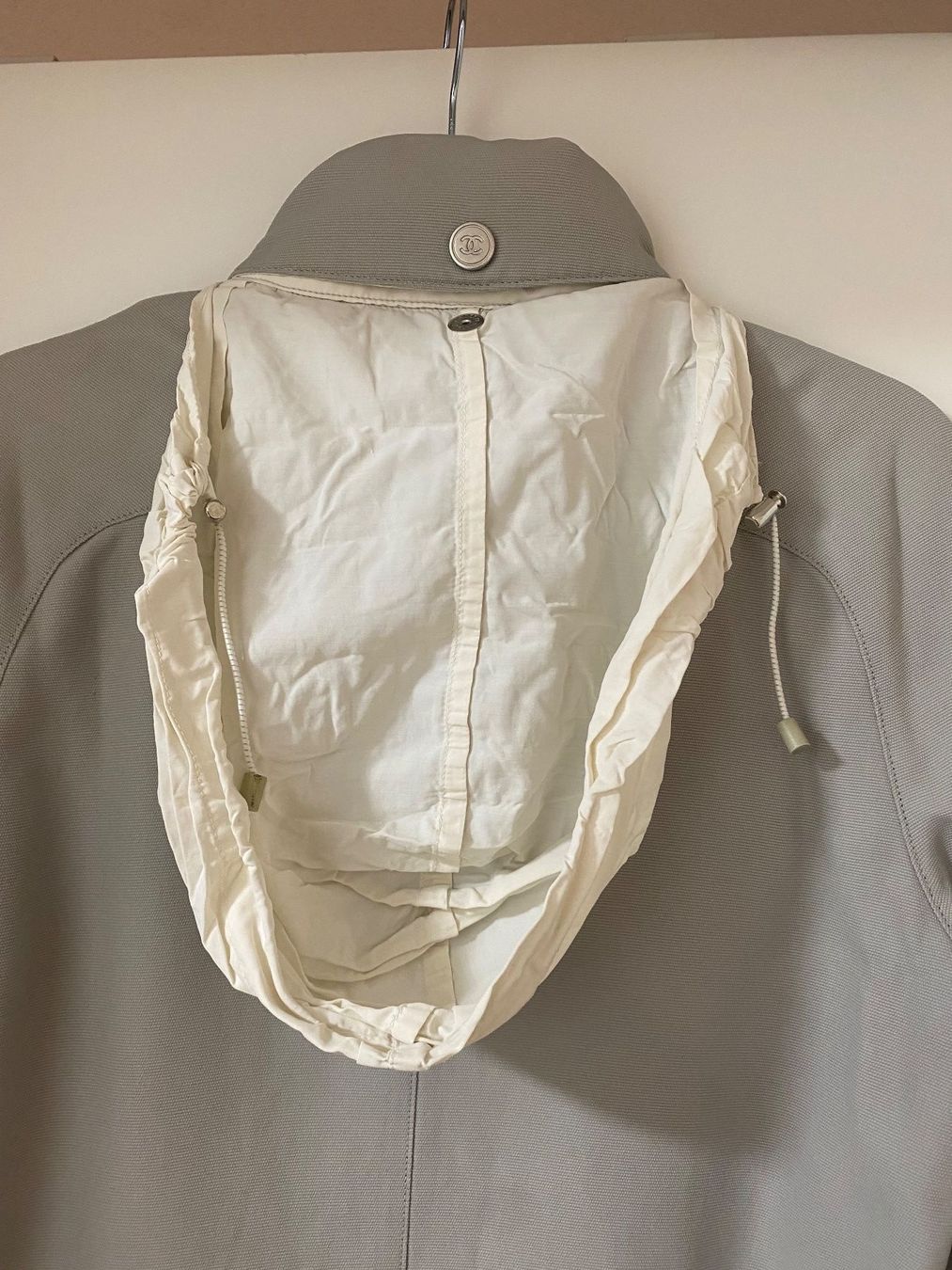 Chanel Jacken: Chanel Jacke – Gebraucht aus Wetzikon ZH von Deba26 5