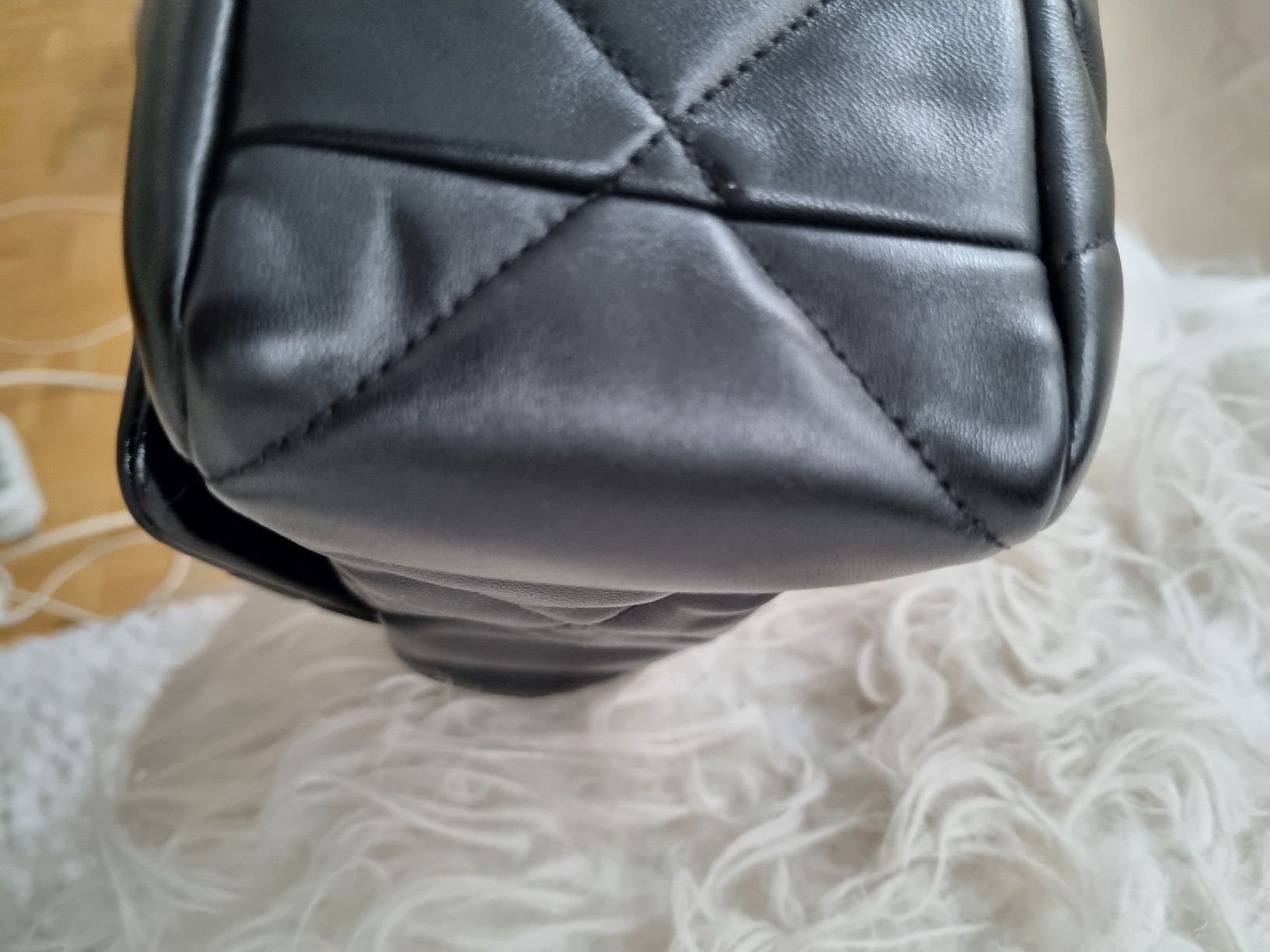 Chanel Taschen für Damen: Chanel 19 Neuwertig, Medium – Neu (gemäss Beschreibung) aus Basel von lioness71 2