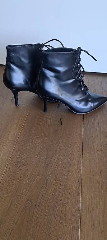 Damenschuhe: Navyboot Stiefeletten Schwarz Grösse 39 – Gebraucht aus Hergiswil NW von nad_py7f 2