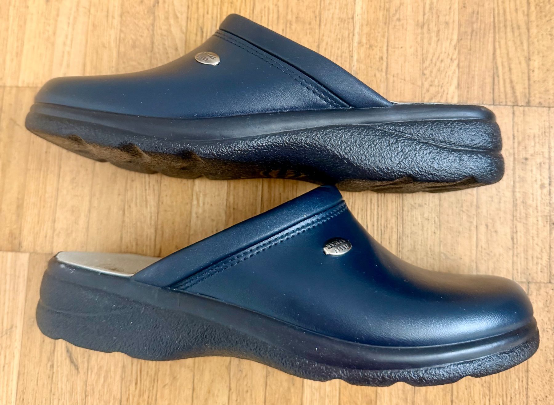 Scarpe da uomo: Neue Hausschuhe Gr. 44 – Nuovo (secondo la descrizione) da Zürich venduto da giovannisp 3