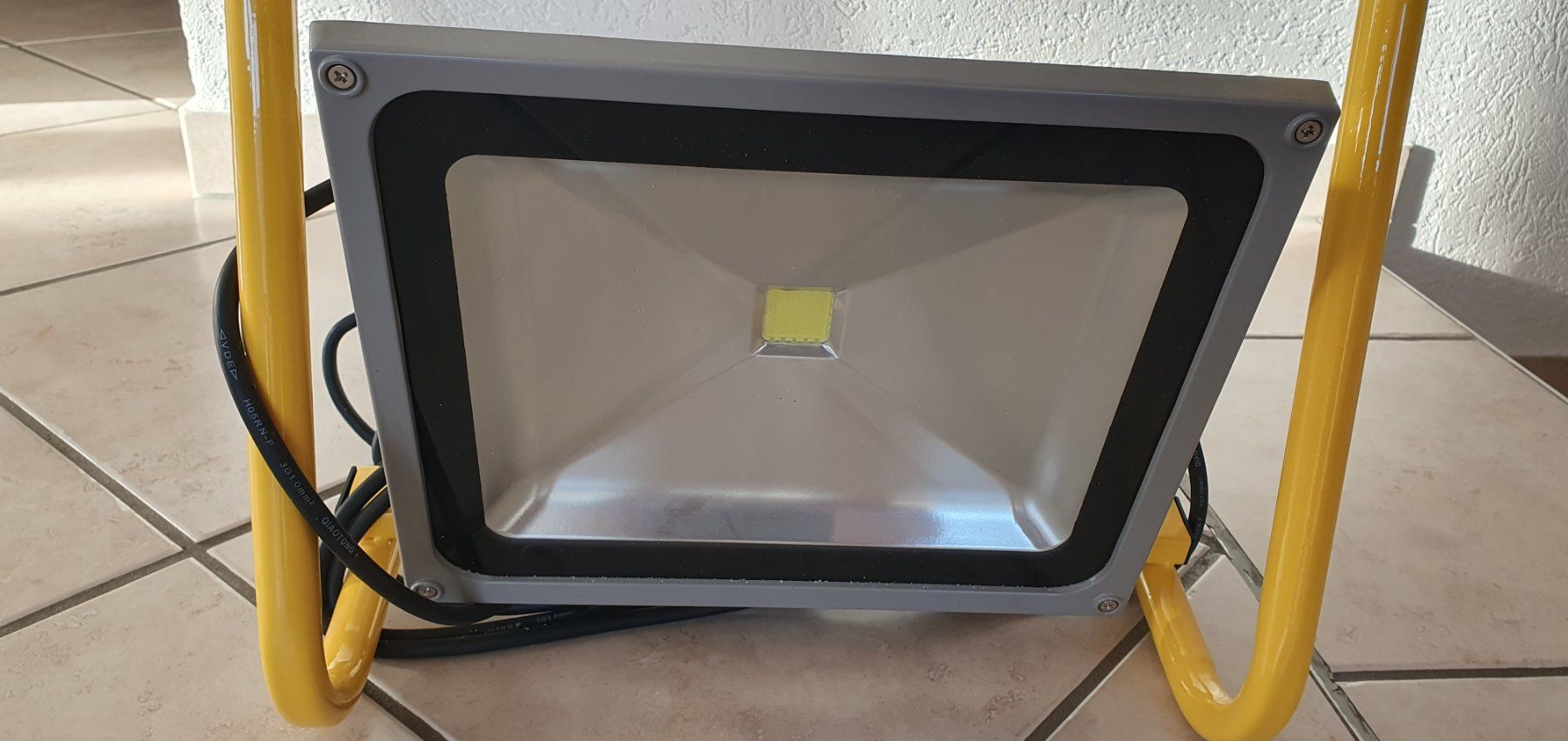 Lampen: Projecteur portable – Gebraucht aus Moutier von mar_7nrw 1