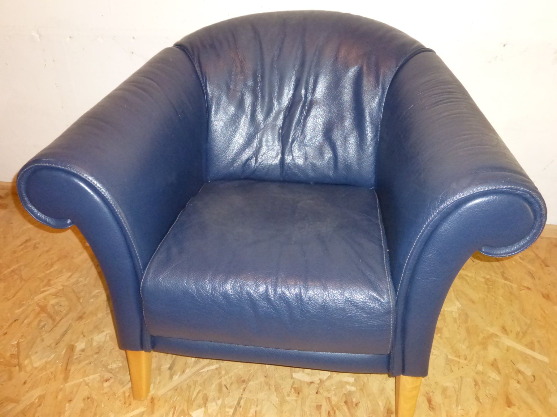 Poltrone: Leder polstersessel blau – Usato da Winterthur venduto da ricofly