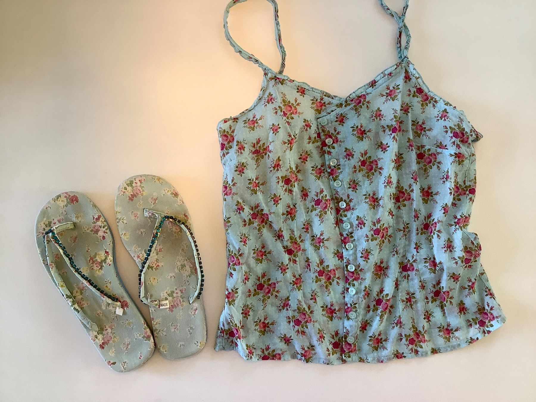 Top: Top und Flip-Flop – Usato da Triesen venduto da boston7