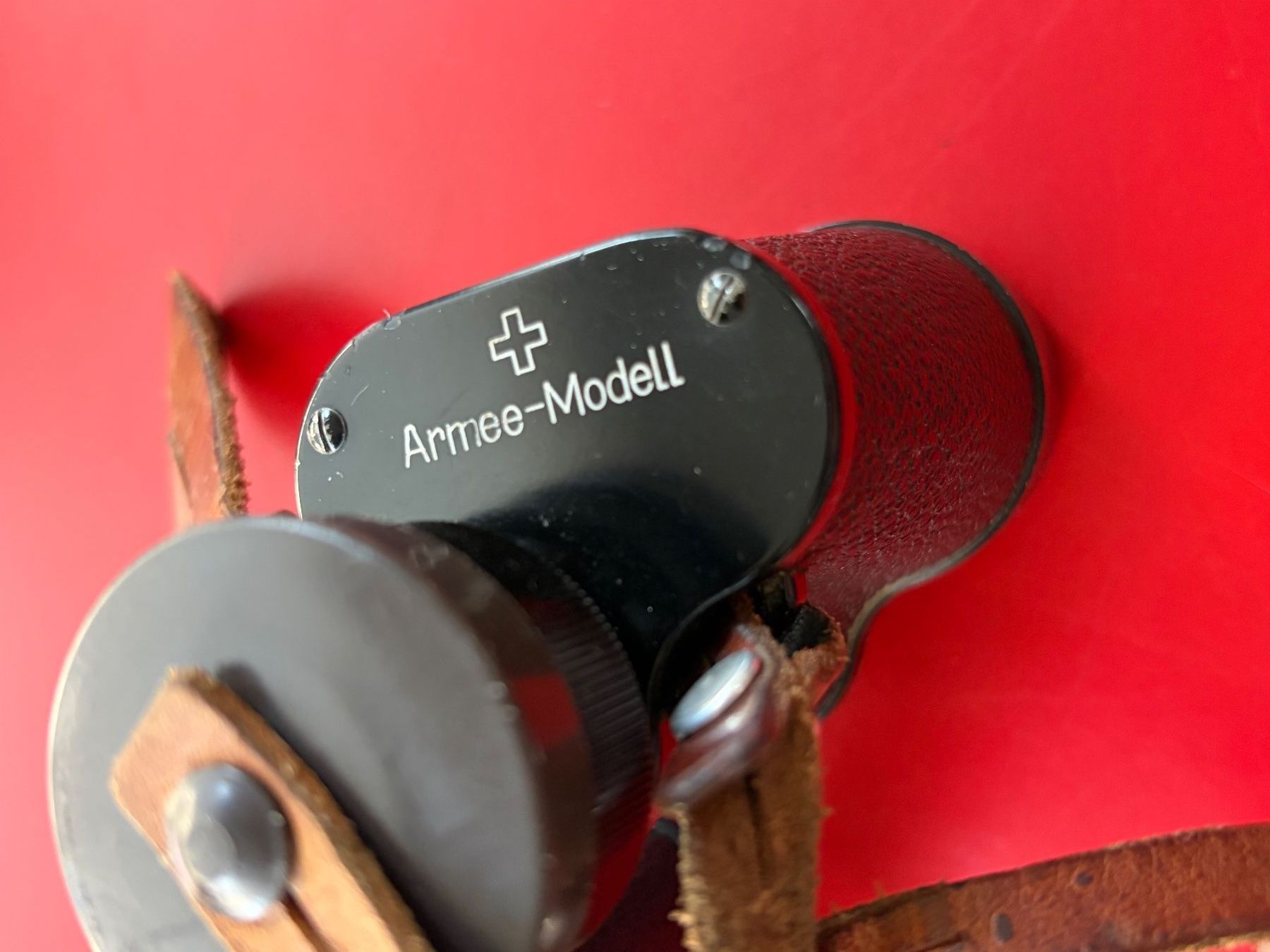 Kern Binocoli: Antiker Feldstecher / CH-Armee / Kern Aarau – Usato da Zürich venduto da Airflow22 2