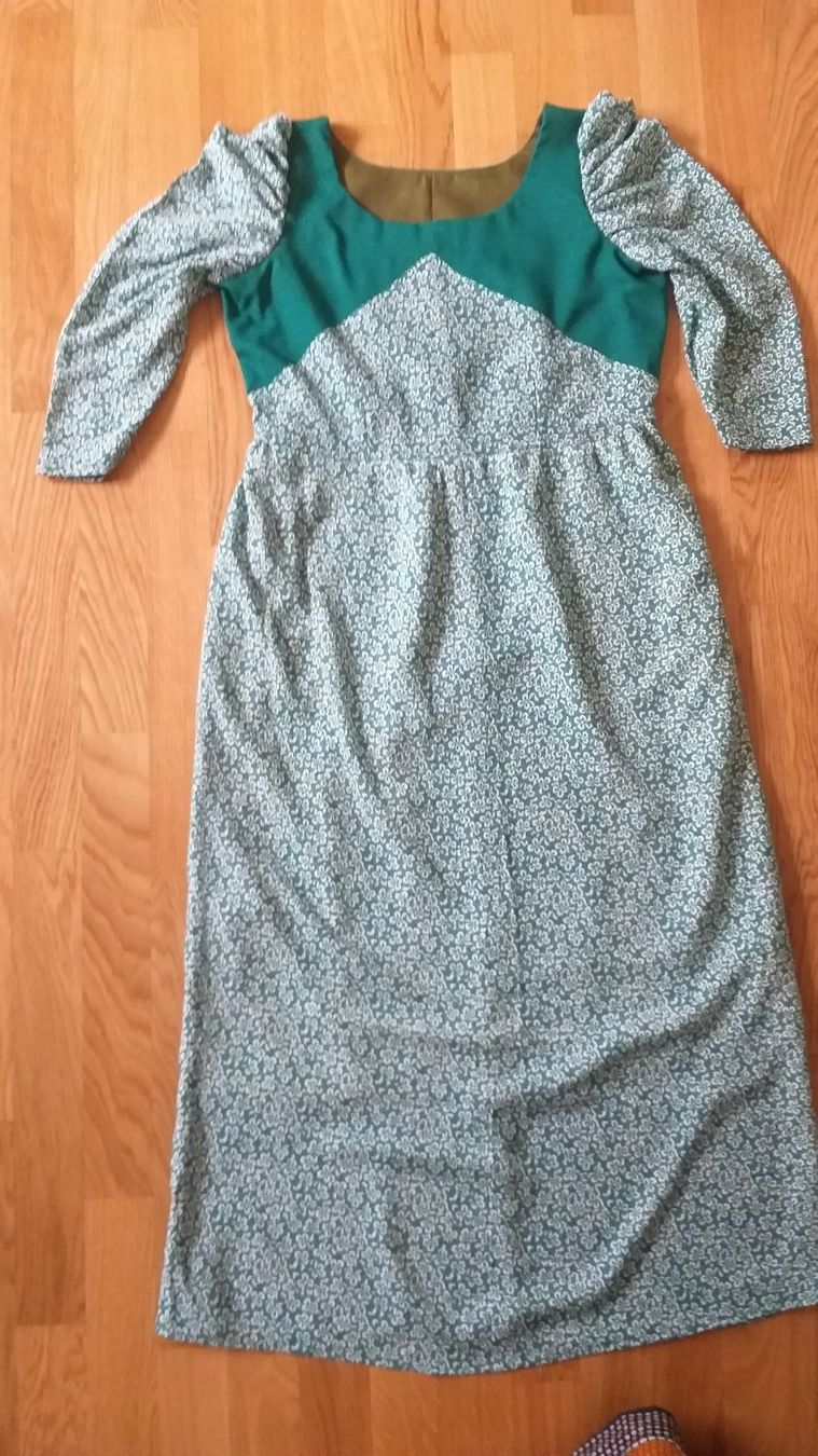 Vestiti: Lange Kleid – Usato da Bern venduto da mahilini 2