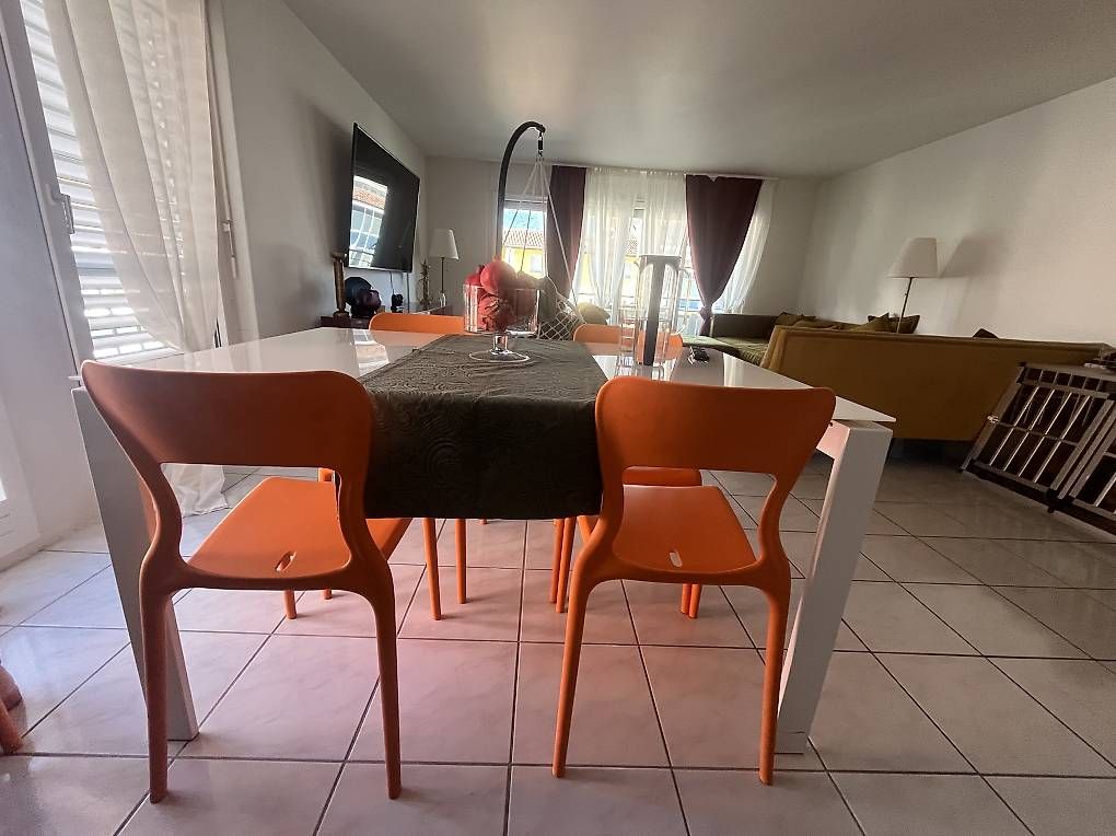 Tavoli: Tavolo da pranzo allungabile  – Usato da Locarno venduto da rapunzel_whatelse 1