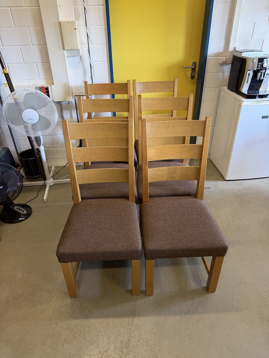 Sedie: 6 Stück Massiv Esszimmer Stühle Top – Usato da Strengelbach venduto da RaenAntikDesign