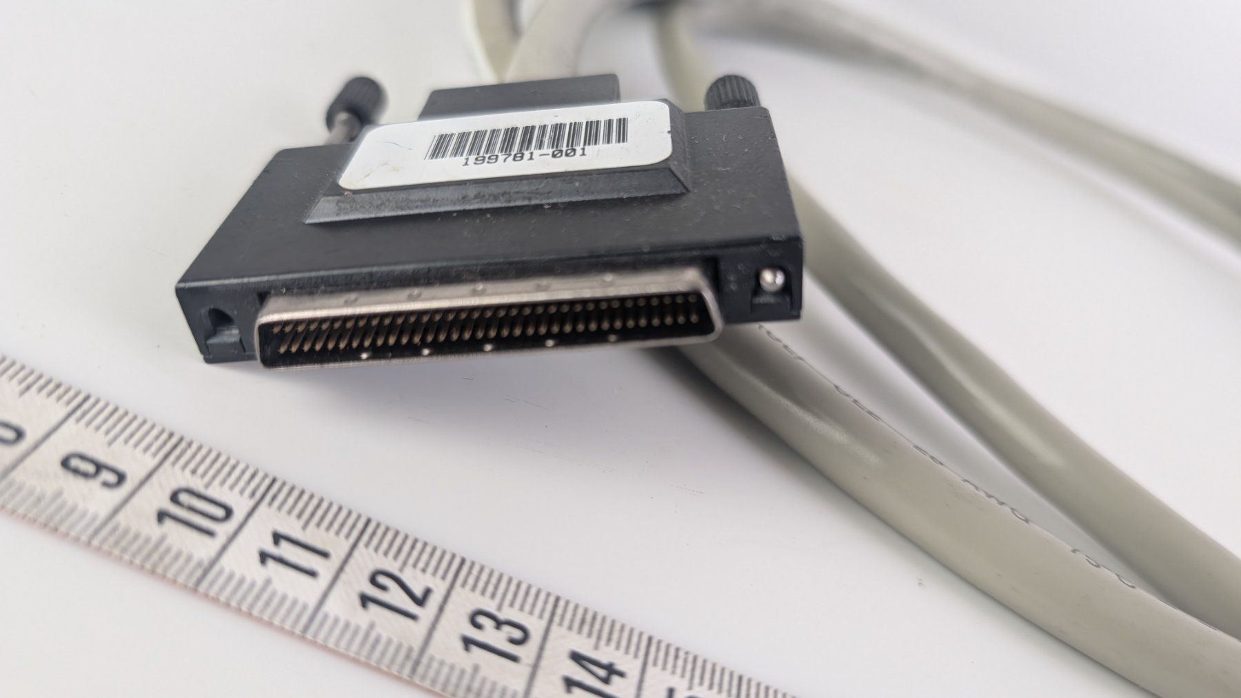 Cavi: SCSI Kabel to DB68 Male – Usato da Zürich venduto da axolottchen 2