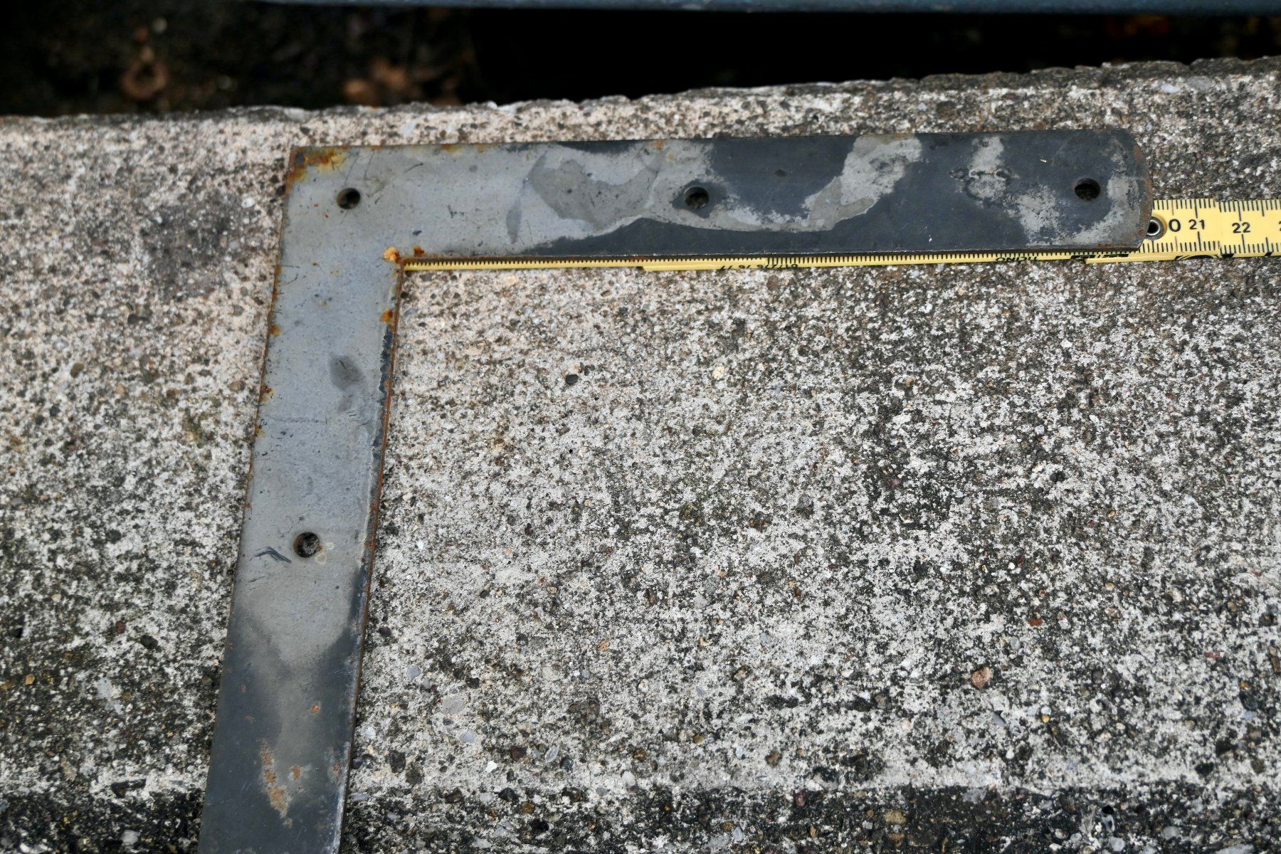 Ferramenta: 2 alte Türwinkelbänder  20 x 24 cm – Usato da Pfaffhausen venduto da mono_rec 3