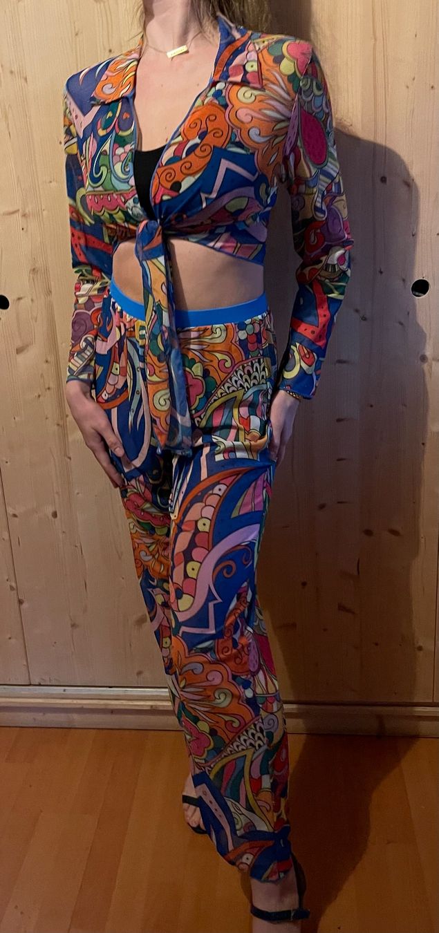 Completi & Tailleur: Costume semitrasparente multicolore M/L – Nuovo e nell'imballaggio originale da Gordevio venduto da LanaZimm 2