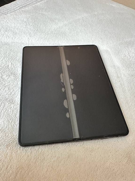 Telefoni cellulari / Smartphones: Samsung Z Fold 5 256 GB – Usato da Jona venduto da Aleks__