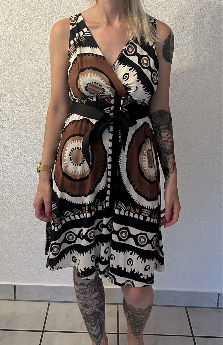 Kleider: Robe / Kleid taille S/M – Gebraucht aus Malleray von Keimy32