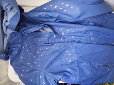 Veste imperméable bleue à motifs gouttes 146/152