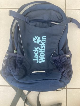 Jack Wolfskin Rucksack Dunkelblau mit Regenschutz guter Zust