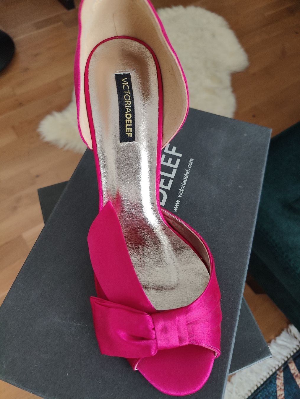 Damenschuhe: Victoria Delef Peeptoe, pink Gr.40 – Neu und originalverpackt aus Adliswil von tan_mpy7