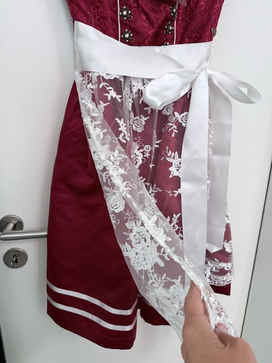 Vestiti: Wunderschönes Dirndl mit Schürze & Bluse/ neuwertig – Nuovo (secondo la descrizione) da Stüsslingen venduto da tanwag 3