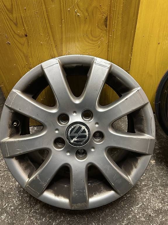 Volkswagen Cerchioni: Orginal VW felgen – Usato da Horgen venduto da llozani84