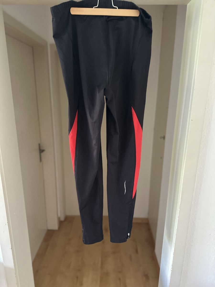 Asics Pantalons: Asics Jogging Hose – D'occasion à Zürich par Stern8055 2