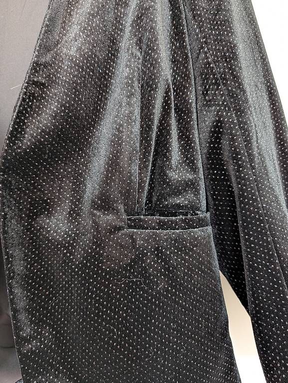 Giacche: Elegant, shimmer black velvet jacket – Usato da Zollikon venduto da lae_y2qx 1