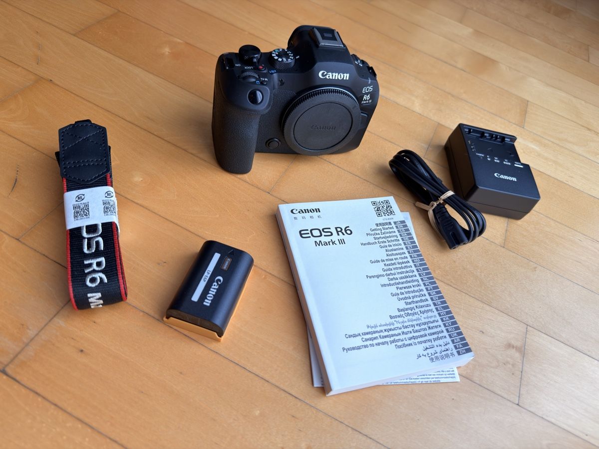Canon Kamera: Canon EOS R6 Mark III – Gebraucht aus Wallisellen von Covenant 4