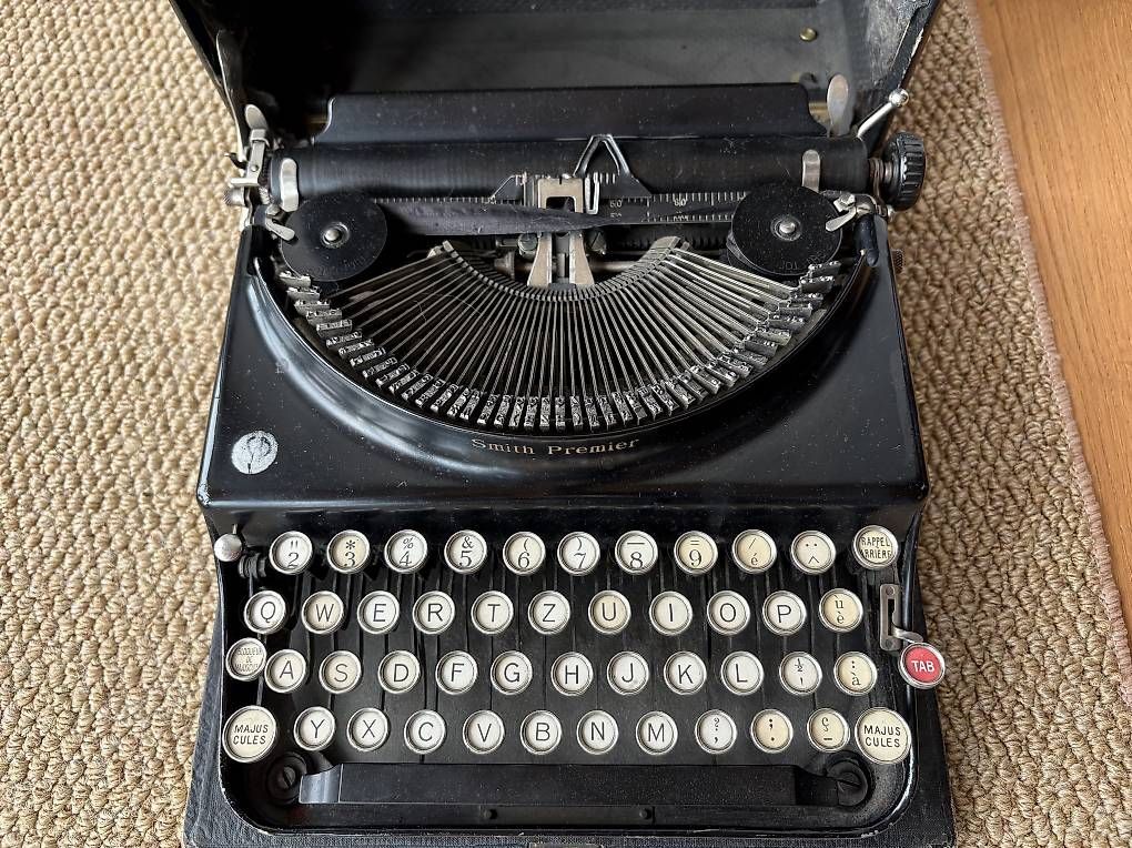 Macchine da scrivere: Smith Premier Schreibmaschine – Usato da Buus venduto da Frodo24 1