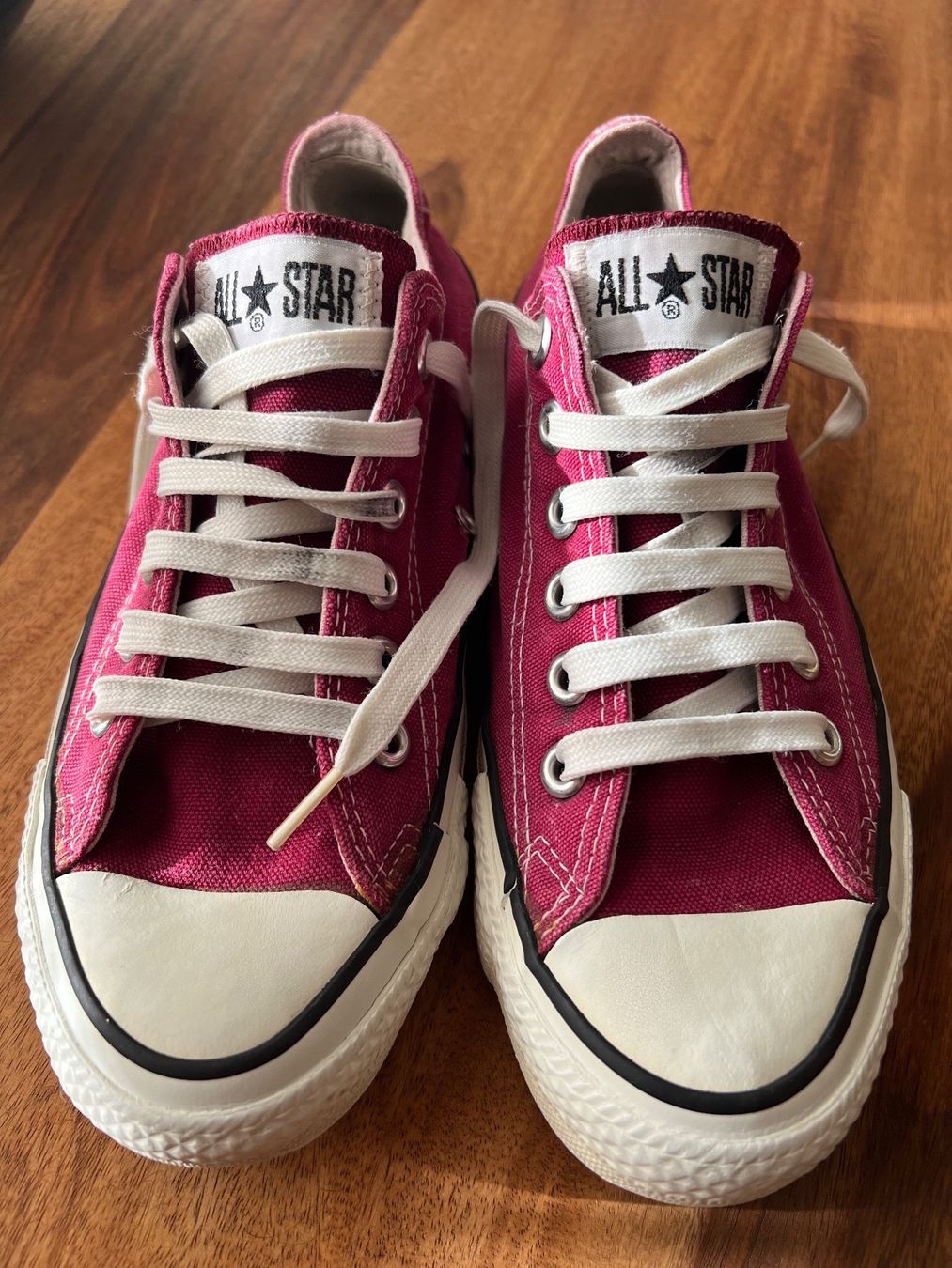 Converse Scarpe da uomo: VINTAGE CONVERSE ALL STAR Schuhe GR.5.5/38 – Usato da Füllinsdorf venduto da Maric0