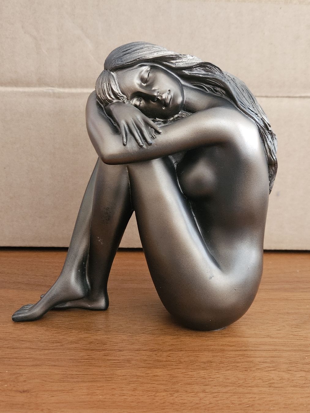 Figuren: Figur Nackte Frau Bronzeoptik – Gebraucht aus Bern von Sabulise