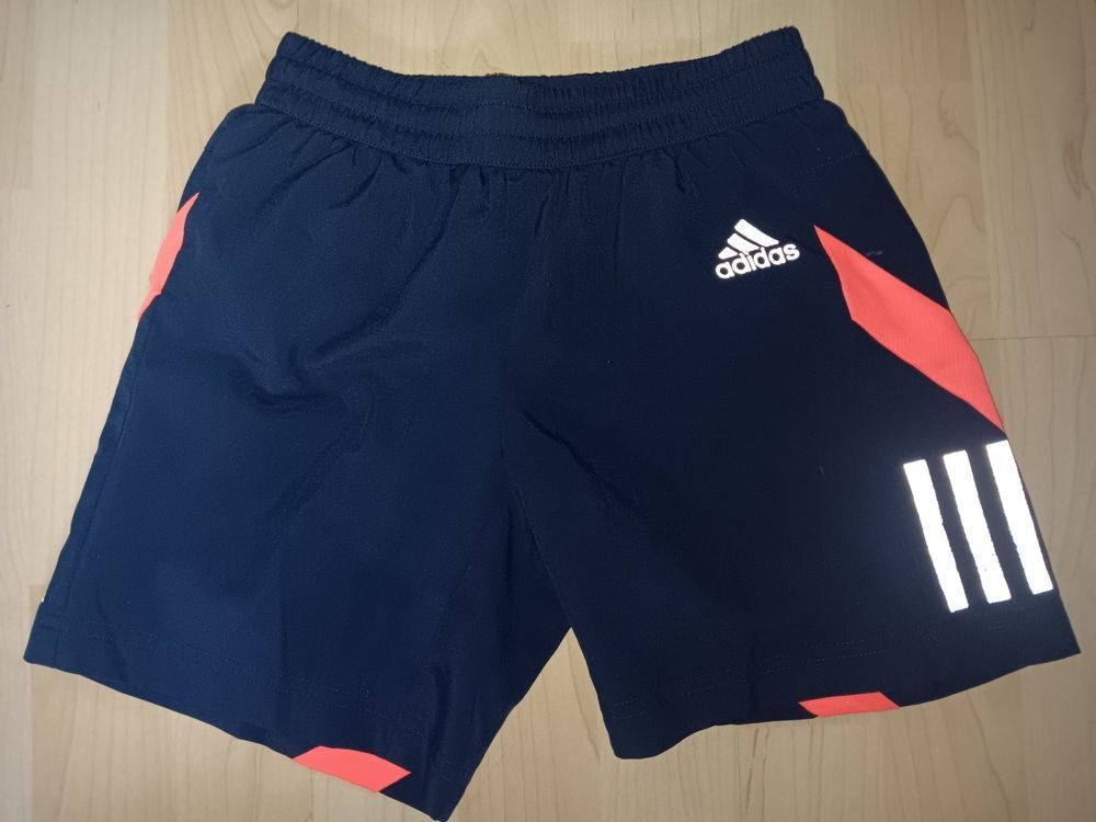 Adidas Lotti & Set di vestiti: Kinder Kleider Paket ,G. 128 – Usato da Oftringen venduto da joa_bbm2 4