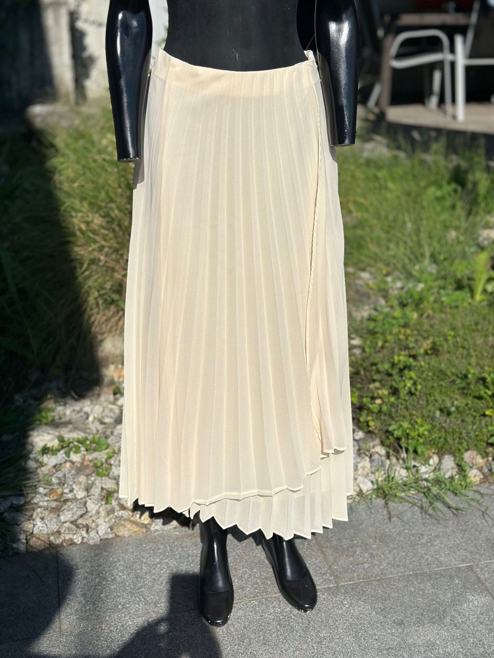 Zara Röcke: Schicker Plissee Rock, beige, Sommer, luftig Gr. 38 – Neu (gemäss Beschreibung) aus Zufikon von Modestil365 1