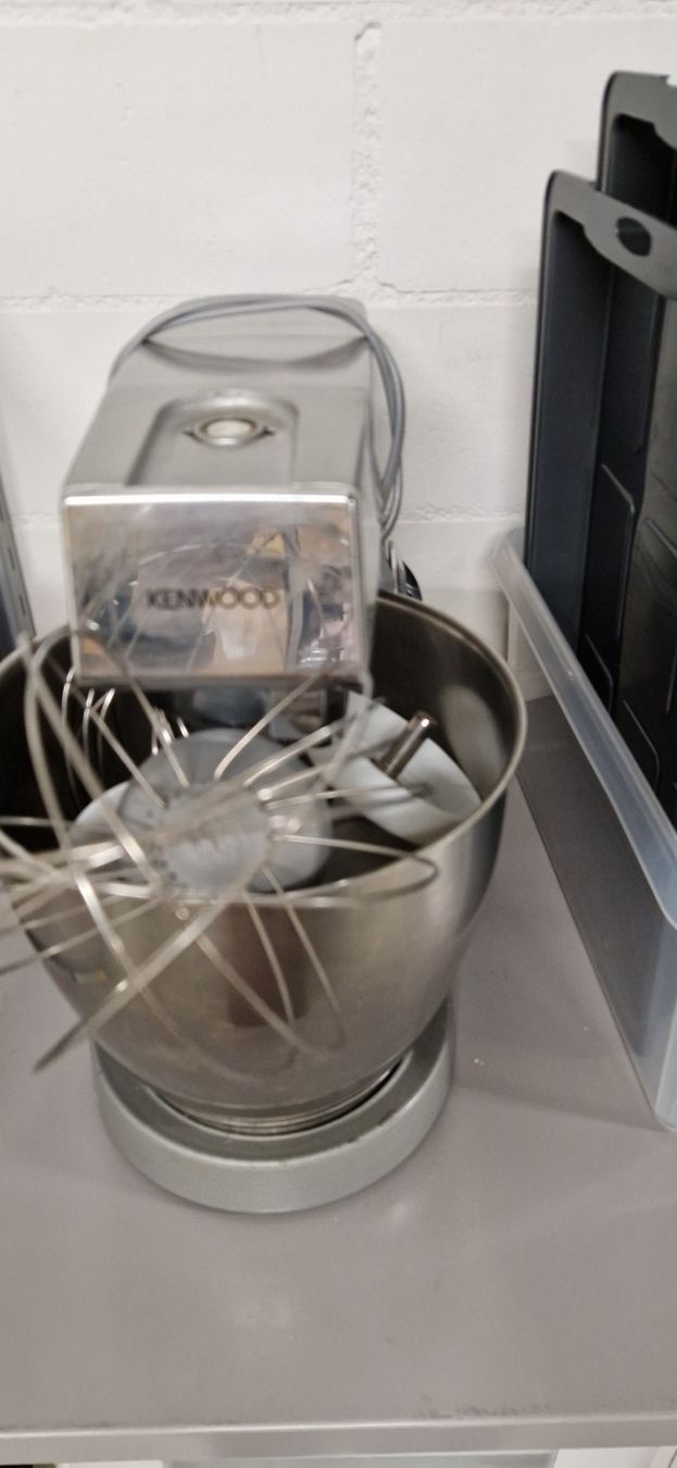 Kennwood Appareils de cuisine: Kenwood Küchenmaschine – D'occasion à Willisau par Emil084 4
