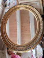 Antiker ovaler Holzspiegel
